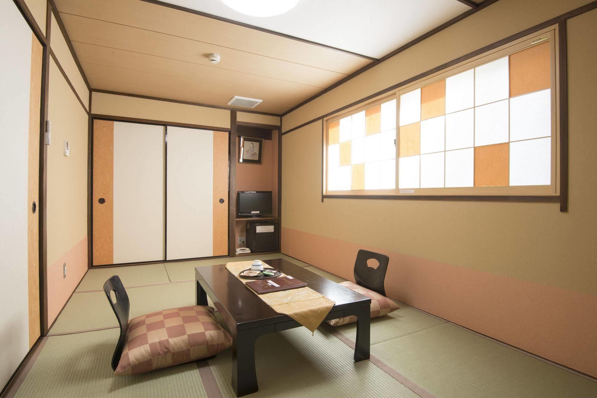 Tenpyo Ryokan Nara Esterno foto